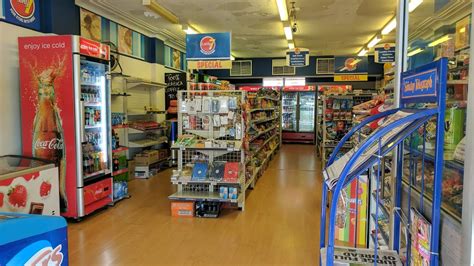 lucky 7 convenience store.